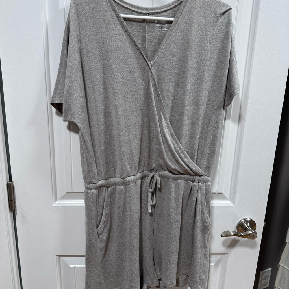 32 Degrees Cool Gray Knit Top